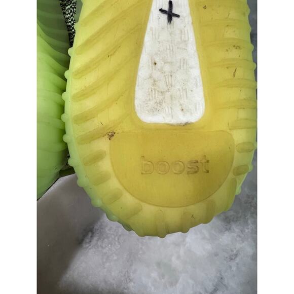 Adidas Yeezy Boost 350 V2 Yeezreel FW5191 Size 9.5 Non-Reflective Green Black main image 14